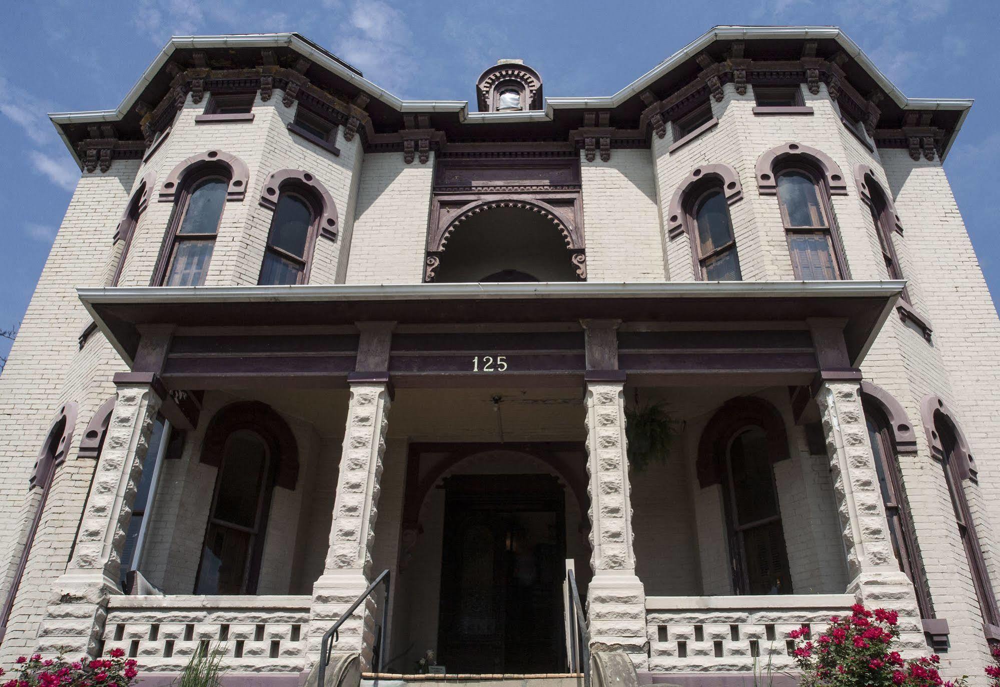 The Mitchell House Bed And Breakfast Circleville Dış mekan fotoğraf